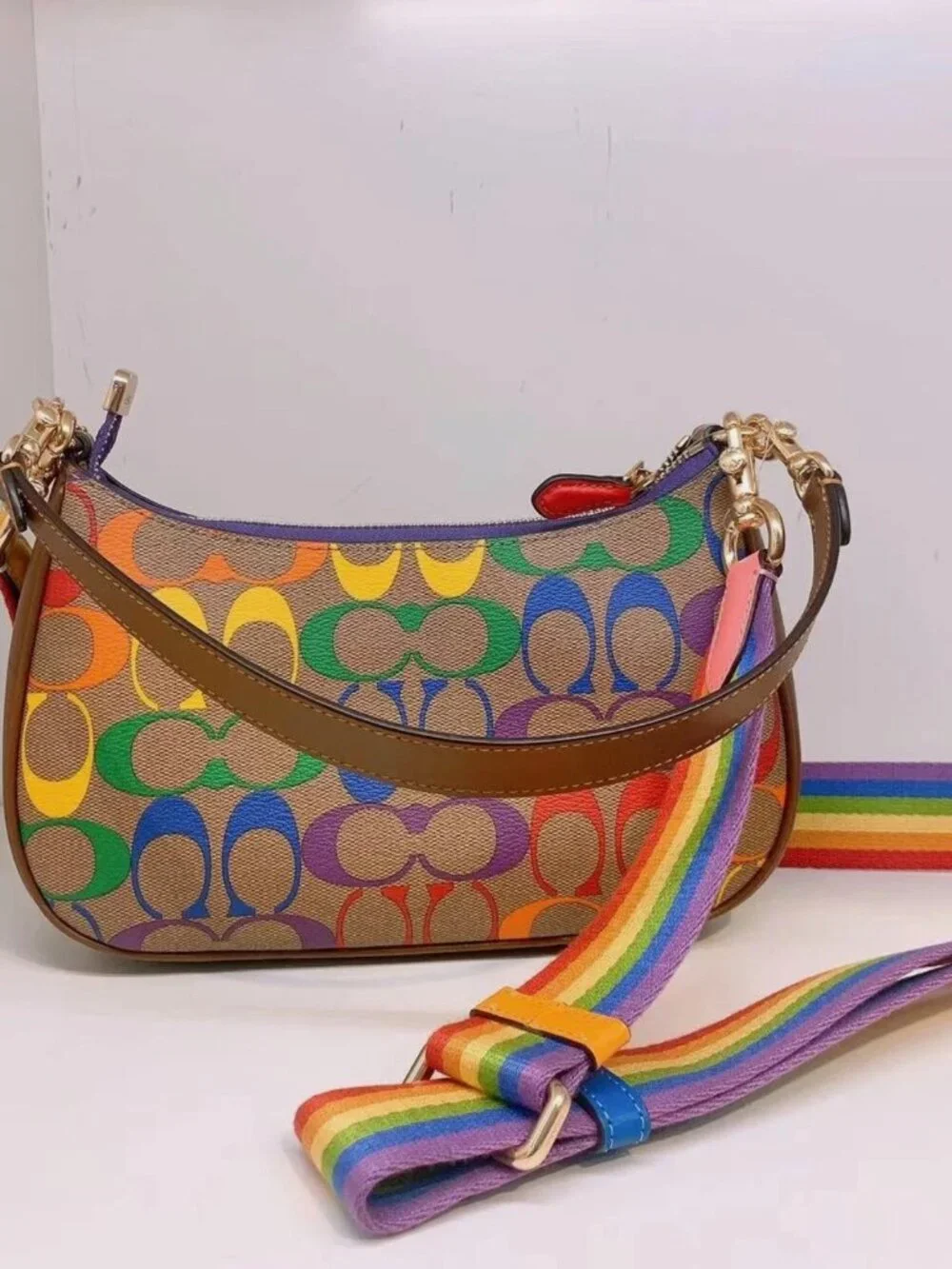 NWT Coach Teri Shoulder Bag In Rainbow Signature Canvas CA176